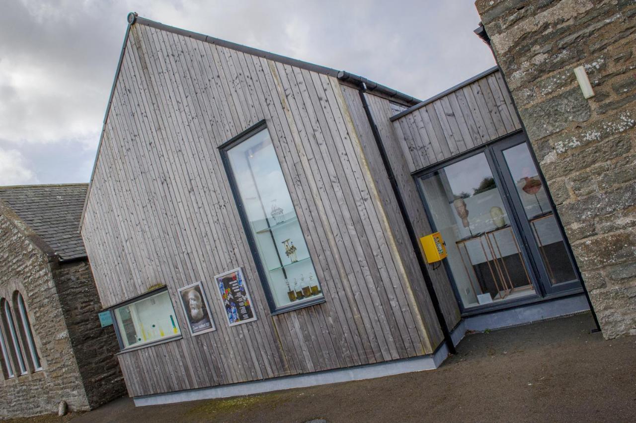 The School House Hotel Lybster Exterior photo
